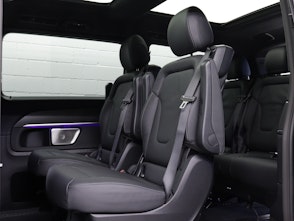 Vehicle image MERCEDES-BENZ V 300 d Swiss Ed. lang 4matic Van