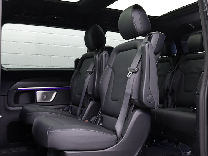 Vehicle image MERCEDES-BENZ V-CLASS