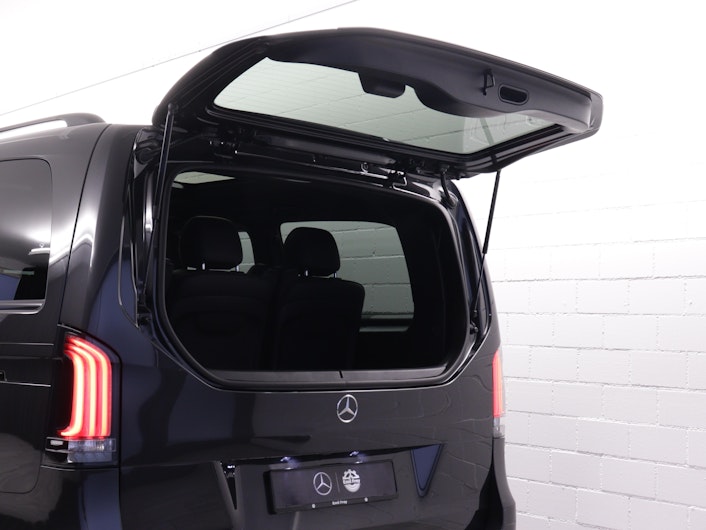 Vehicle image MERCEDES-BENZ V-CLASS