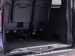 Vehicle image MERCEDES-BENZ V 300 d Swiss Ed. lang 4matic Van