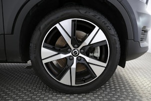 Vehicle image VOLVO XC40 1.5 T4 PiH R-Design