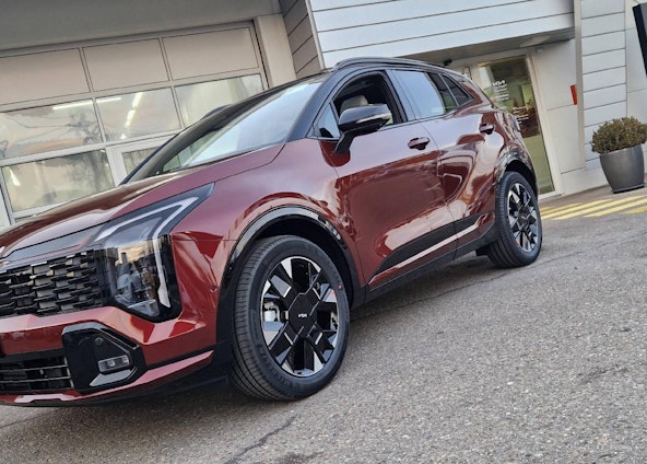 First vehicle image First vehicle image