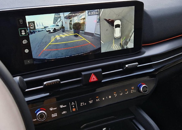 Vehicle image 6 Vehicle image 6