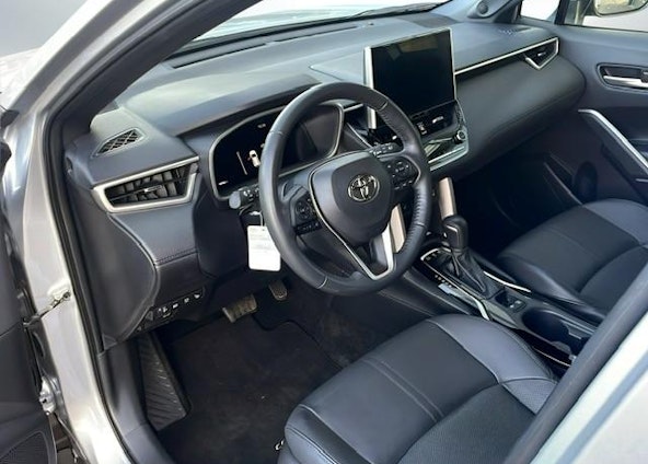 Vehicle image 3 Vehicle image 3