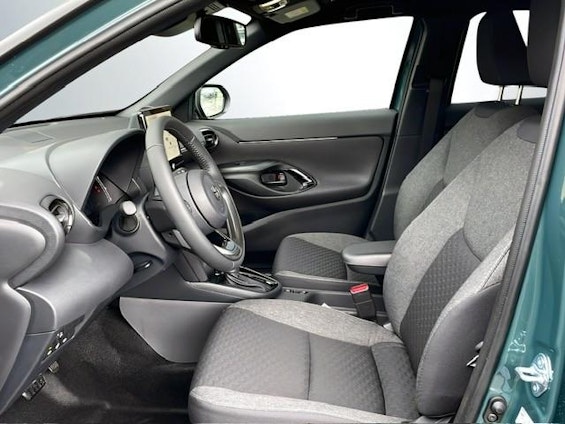 Vehicle image 5 Vehicle image 5