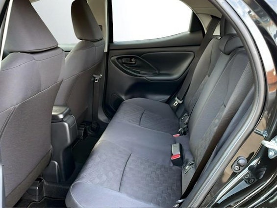 Vehicle image 7 Vehicle image 7