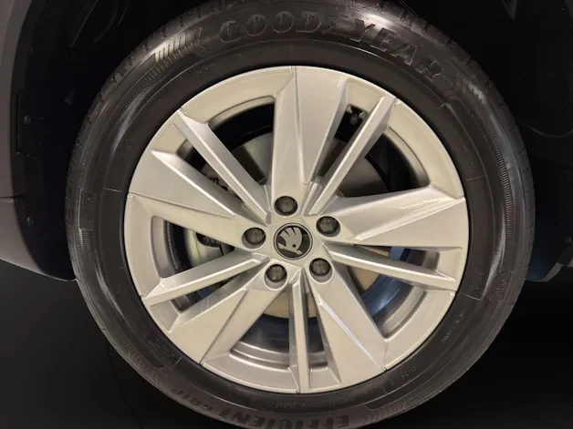 Škoda Karoq 1.5 TSI Selection DSG