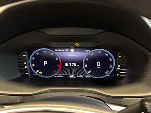 Škoda Karoq 1.5 TSI Selection DSG