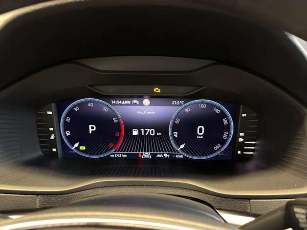 Škoda Karoq 1.5 TSI Selection DSG
