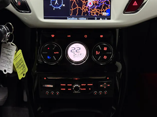 DS Automobiles AUTOMOBILES DS3 1.6 VTi SO Chic