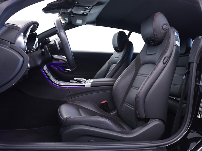 Vehicle image MERCEDES-BENZ C 300