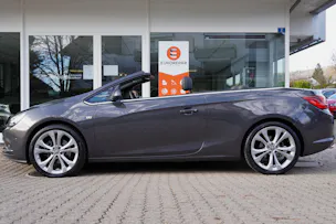 Opel Cascada 1.6i 16V Cosmo Automat