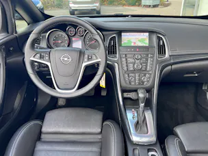 Opel Cascada 1.6i 16V Cosmo Automat