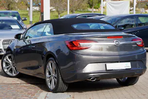 Opel Cascada 1.6i 16V Cosmo Automat