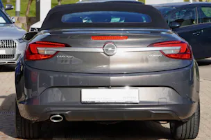 Opel Cascada 1.6i 16V Cosmo Automat