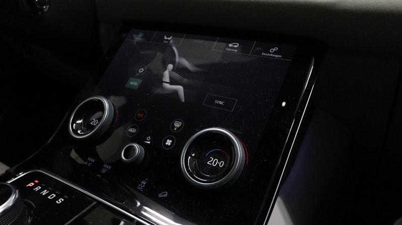 Vehicle image LAND ROVER RANGE ROVER VELAR