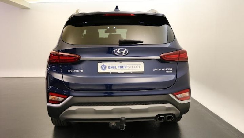 Vehicle image HYUNDAI SANTA FE