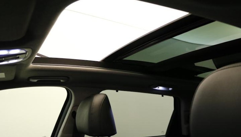 Vehicle image HYUNDAI SANTA FE