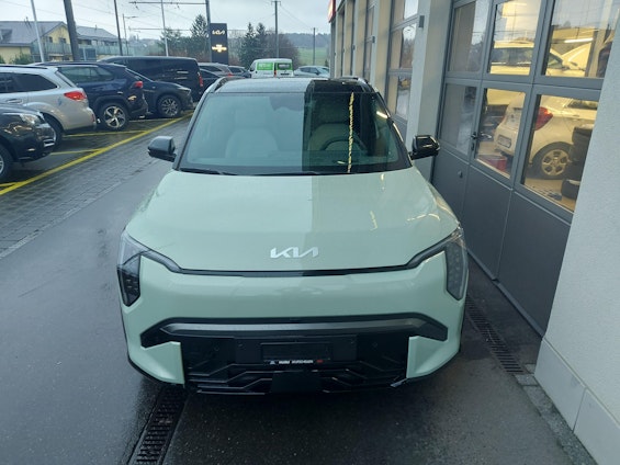 Vehicle image 23 Vehicle image 23