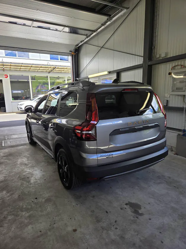 Dacia Jogger 1.6 Hybrid Extreme 7P
