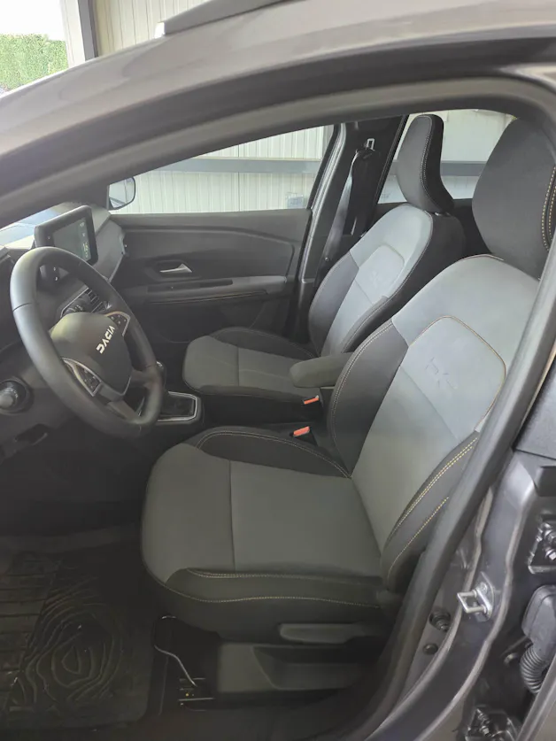 Dacia Jogger 1.6 Hybrid Extreme 7P