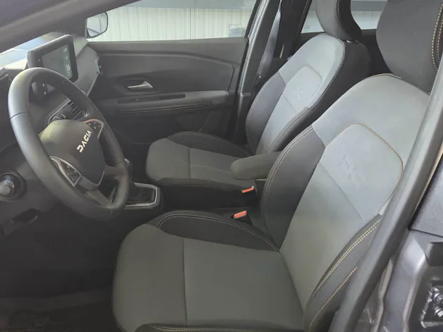 Dacia Jogger 1.6 Hybrid Extreme 7P