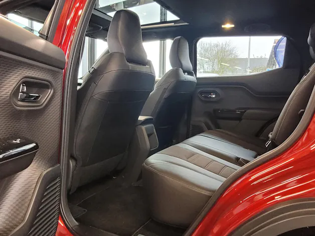 Suzuki e Vitara Compact Top