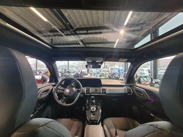 Suzuki e Vitara Compact Top