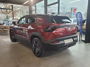 Suzuki e Vitara Compact Top