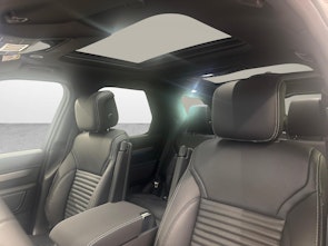 Vehicle image LAND ROVER Discovery 3.0 D I6 350 Gemini