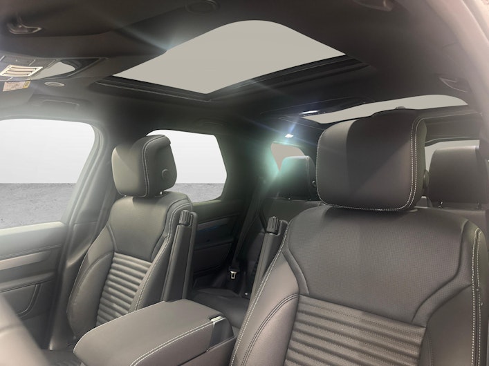 Vehicle image LAND ROVER DISCOVERY