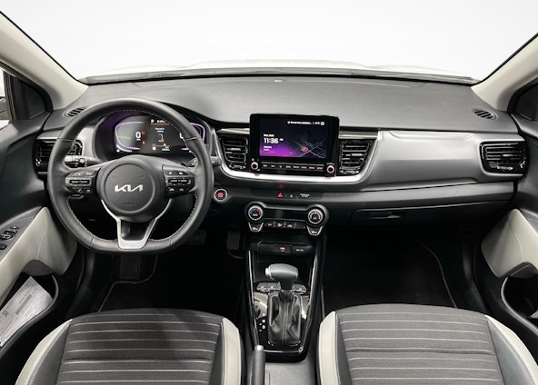 Vehicle image 8 Vehicle image 8