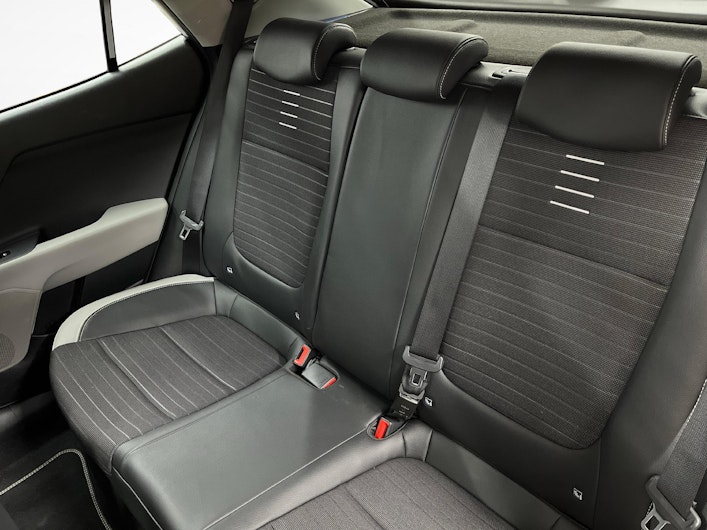 Vehicle image KIA STONIC