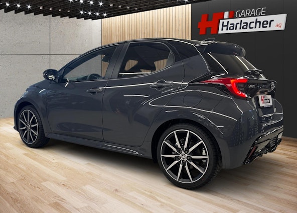 Vehicle image 6 Vehicle image 6