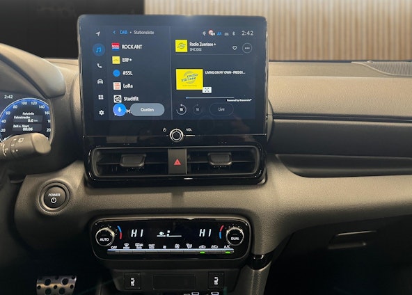 Vehicle image 12 Vehicle image 12