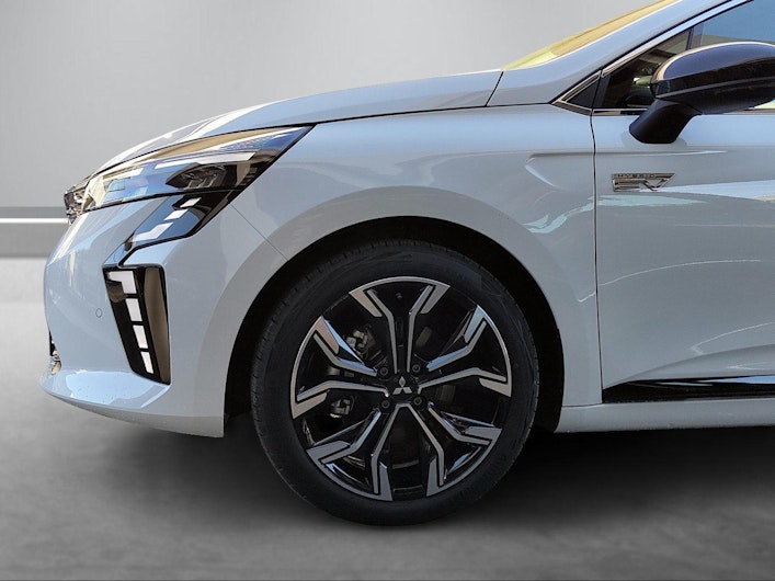 Vehicle image MITSUBISHI COLT