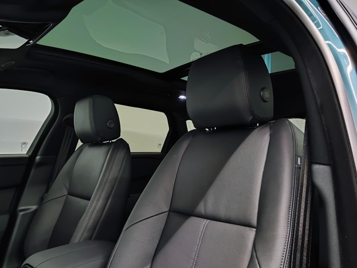 Vehicle image LAND ROVER RANGE ROVER VELAR