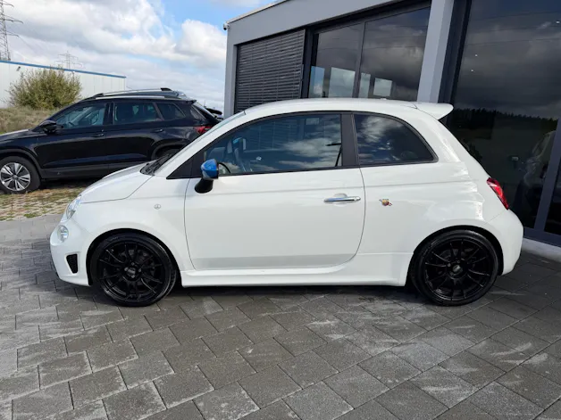 FIAT 595 Abarth 1.4 T-Jet 165 F595