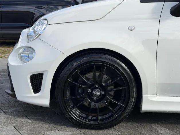 FIAT 595 Abarth 1.4 T-Jet 165 F595