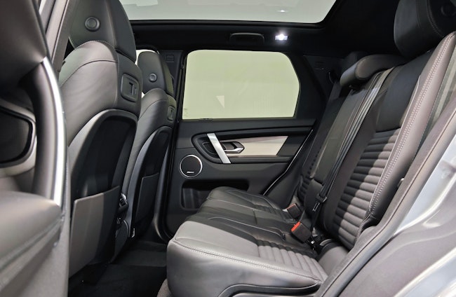 Vehicle image 4 Vehicle image 4