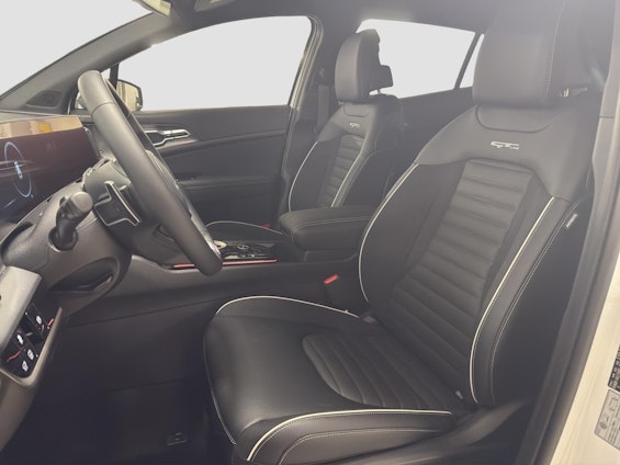 Vehicle image 8 Vehicle image 8