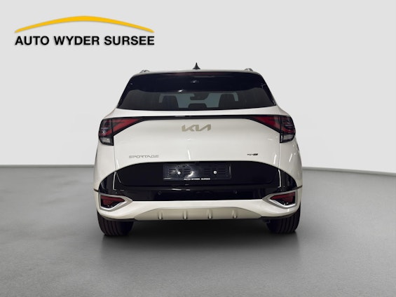 Vehicle image 4 Vehicle image 4