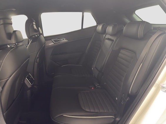 Vehicle image 10 Vehicle image 10