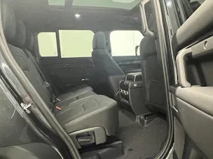 Land Rover Defender 130 3.0 D I6 S