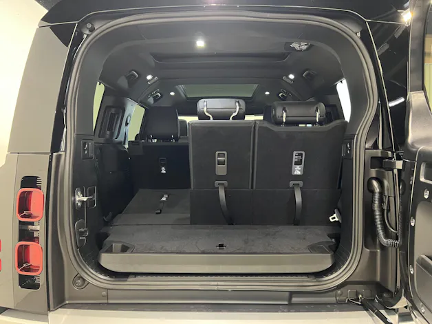 Land Rover Defender 130 3.0 D I6 S
