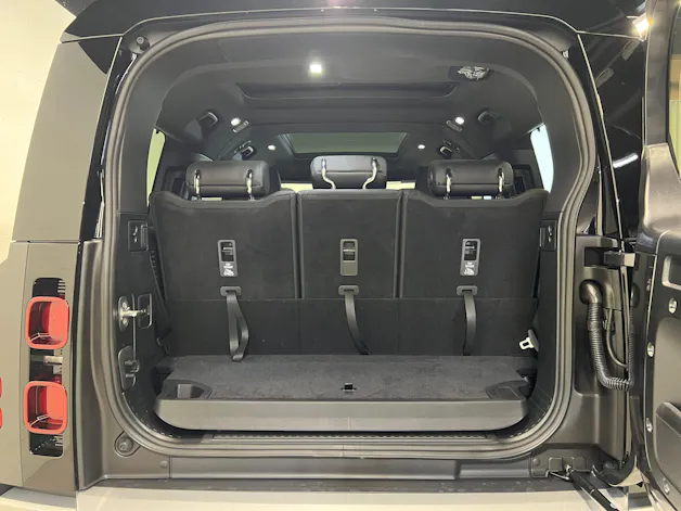 Land Rover Defender 130 3.0 D I6 S