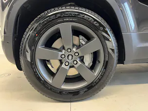 Land Rover Defender 130 3.0 D I6 S