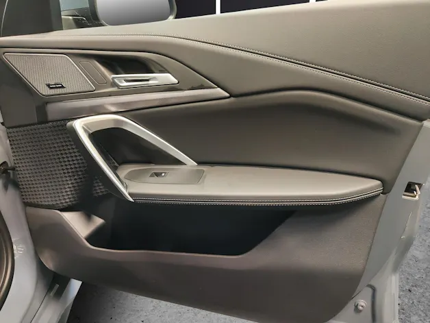 BMW X1 23d xDrive paddles