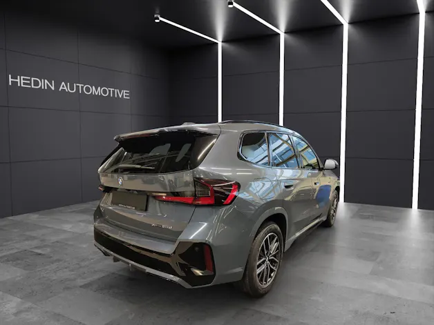 BMW X1 23d xDrive paddles