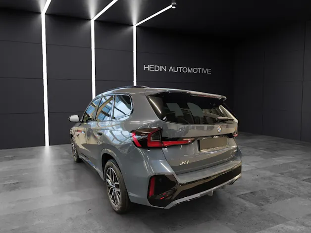 BMW X1 23d xDrive paddles